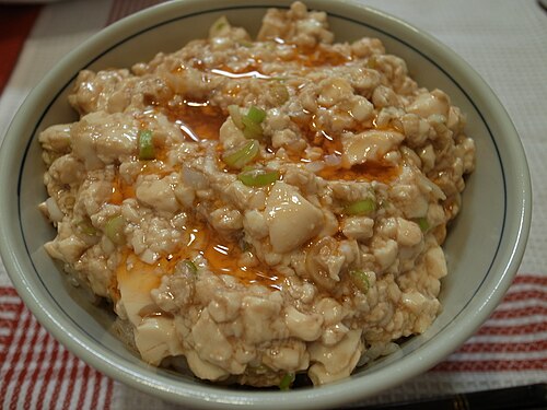 Rice bowl topped with tofu (7960798384) — illustrative photo